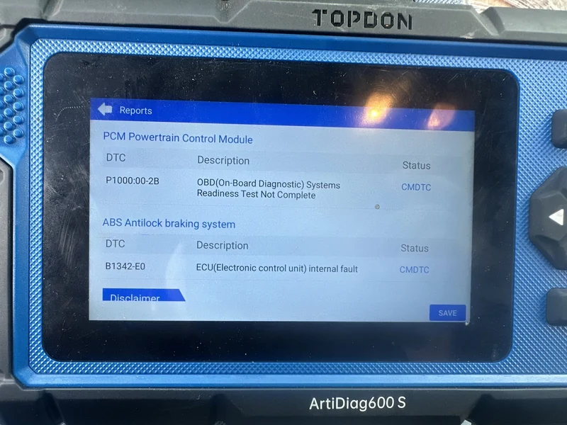 An ABS module reporting an internal fault on the scan tool.
